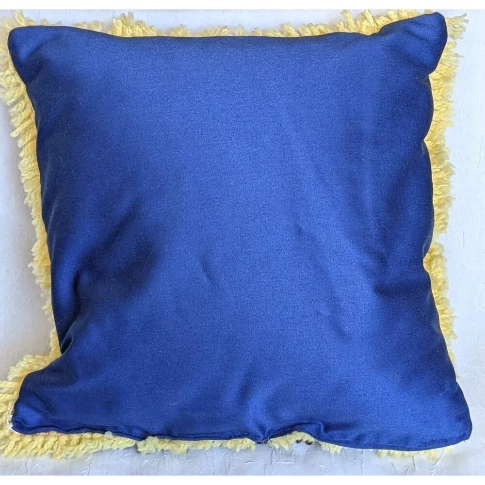 Latch Hook Pillow Teddy Bear Handmade Throw Accent Rug 1980s Shag Vtg Complete